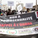 « C&rsquo;est absurde » : La réaction de Jean-Luc Mélenchon après le vote de la loi contre l&rsquo;homosexualité